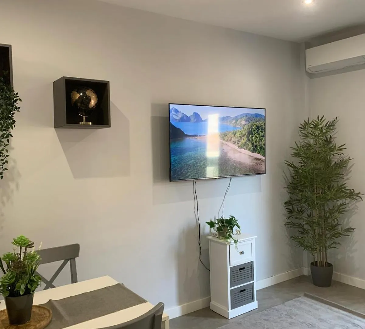 Apartamento De Lujo En La Vera Playa Garrucha Spain